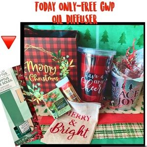 NIB Mad about Plaid Holiday Gift Box